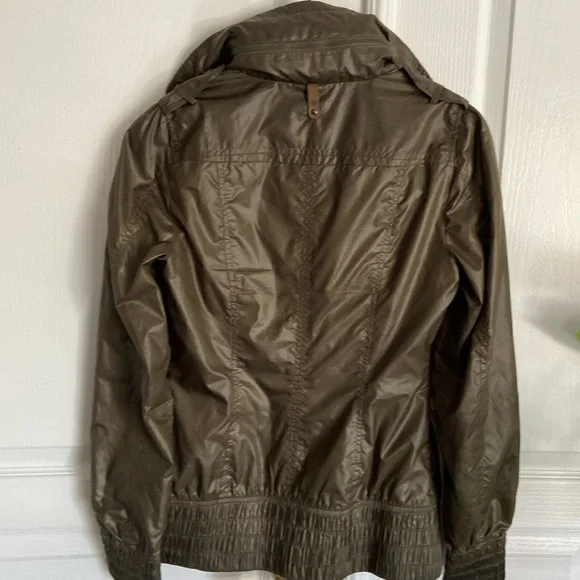 Mackage Perla Packable Rain Jacket - Olive - Picture 7 of 16